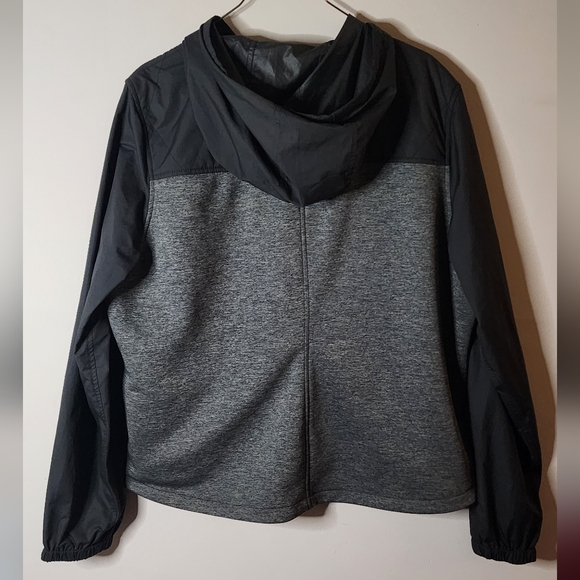 Oakley Light Jacket - Picture 5 of 8